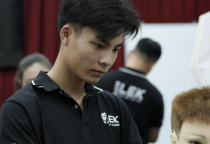 Sau 2 Tuần Học Barber, Học Vi&ecirc;n LEK Bắt Đầu Thực H&agrave;nh Cắt T&oacute;c Nam Thực Tế